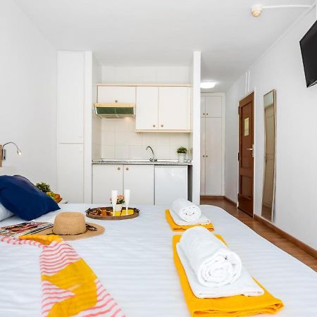 302 Modern, Light, Comfortable Studio With Swimming Pool Playa de las Américas Buitenkant foto